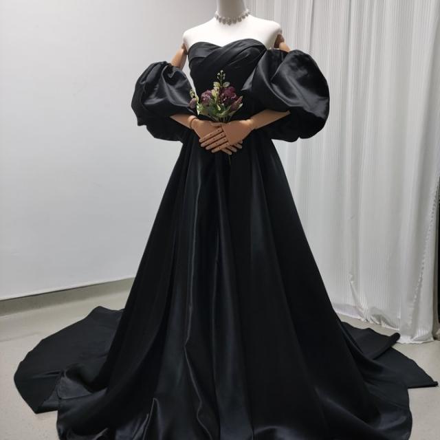 黒のイブニングドレススカート高級感宴会ハイエンド気品ニッチ一肩女秋