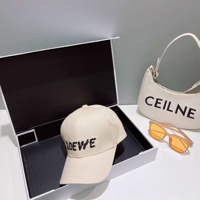 LOEWE 2023 夏新作 ベースボールキャップ シンプル 刺繍 クラシック