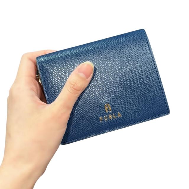 フルラ 二つ折り財布 CAMELIA レディース 本革 レザー 大人 シックカラー コンパクト ウォレット おしゃれ 可愛い シンプル 誕生日 プレゼント ギフトにも最適 WP00304-03B00 成人 卒業 入学_4