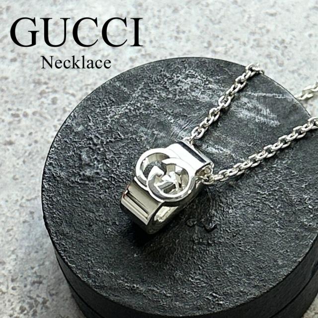 GUCCI グッチ ネックレス メンズ レディース GGロゴ ペンダント シンプル 大人 高級感 シルバー 925 ユニセックス アクセサリー ジュエリー ブランド ギフト プレゼント 彼氏 彼女 818927　成人 卒業 入学