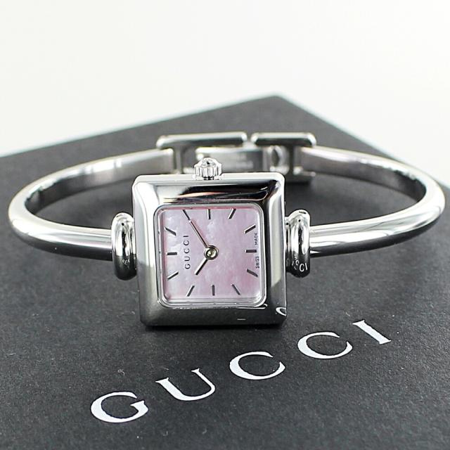 女性 プレゼント 腕時計収納ケース 付き グッチ レディース 腕時計 手表 グッチ時計 四角 スクエア 1900 ブランド おしゃれ バングルウォッチ 誕生日 記念日 ピンクシェル シルバー gucci　成人 卒業 入学