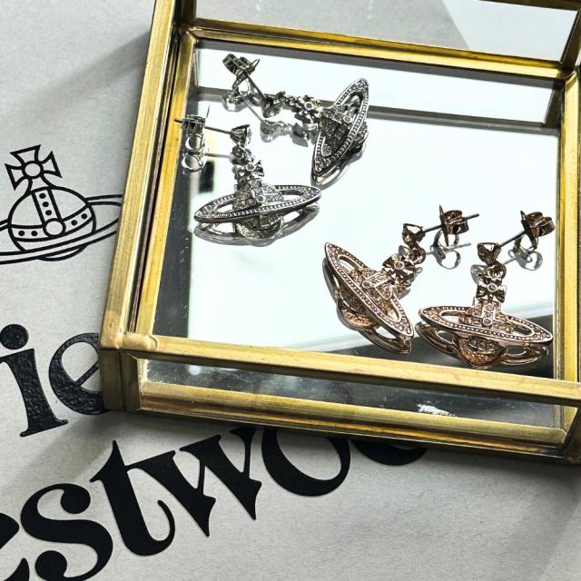 ヴィヴィアンウエストウッド レディース ピアス 両耳ピアス 大人 かわいい ピアス シルバー ピンクゴールド 誕生日プレゼント イベント 結婚式 お呼ばれ 結婚記念日 プレゼント 妻 彼女 女性 母 女性ギフト ジュエリー ブランド クリスマス プレゼントの通販は 21,900円