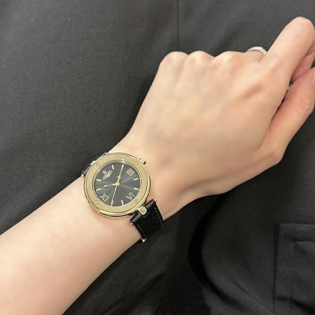 ヴィヴィアン 酉の方角材木 ウオッチ 手表 レディース 格好のいい 可愛らしい 黒 革胴締め 黒いこと オーブ ロゴタイプ 意中の女 女仲良し 妻 生まれ落ちる日差し上げ物 仕事量用 御上さん用ウオッチ レディースウオッチ 10代 20代 30代 差し上げ物 サプライズ 差し上げ物 成年者 卒 はいり込む