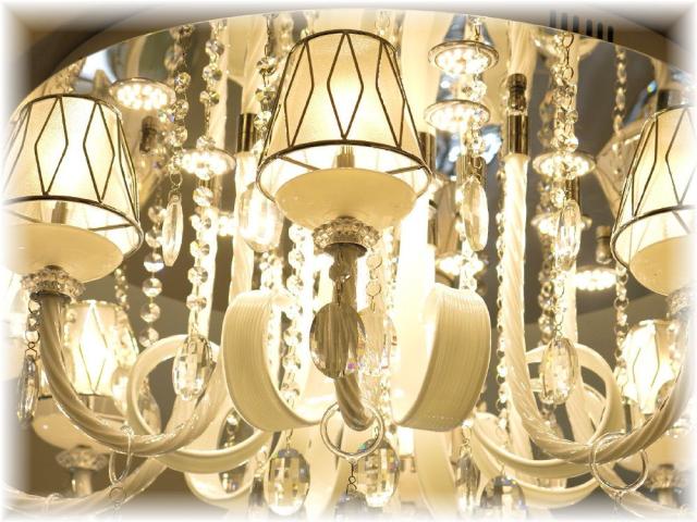 シャンデリア シーリングライト led 照明 照明器具 天井直付灯 シンプル リモコン 安い 北欧 おしゃれ アンティーク リビング ダイニング スワロフスキー 大型 豪華 天井照明 洋室 6畳 8畳 10畳 12畳 モダン 黒【LED付き！】新品 超豪華 LED クリスタル シャンデリア_1