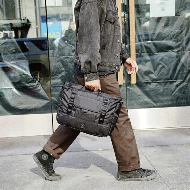 ：CHROME｜Midtown 20L Messenger Weatherproof RecX/ クローム/ミッドタウン メッセンジャー ウェザープルーフ クロス リフレクティブ ファブリック/ブラック #_5