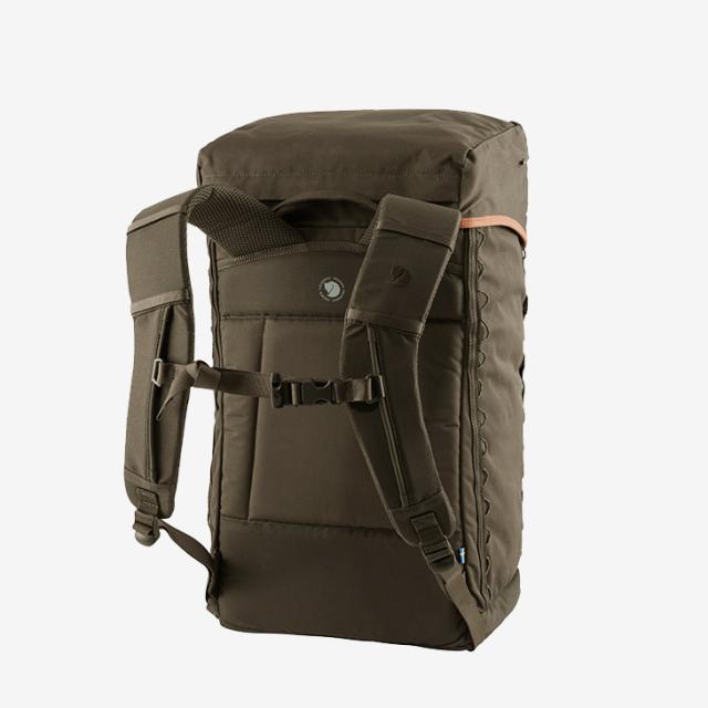 ・FJALLRAVEN｜Singi Stubben Daypack Built-In Frame/ フェールラーベン/シンギ スタッベン デイパック ビルトイン フレーム/ダークオリーブ #_1