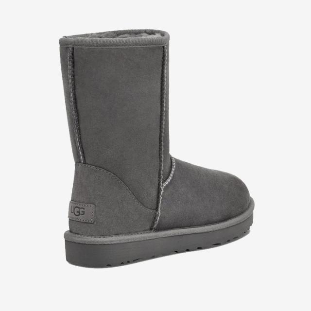 さっちゃん27日までUGG2足おまとめ ライトグレー 6ブラック6 UGG｜W Classic Short II Sheepskin/ アグ/クラシック ショート 2
