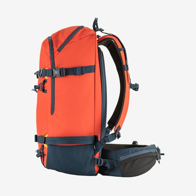 ・FJALLRAVEN｜Bergtagen Touring 30 M-L Backpack/ フェールラーベン/バーグターゲン ツーリング 30 M-L バックパック/フレイムオレンジｘマウンテンブルー #_1