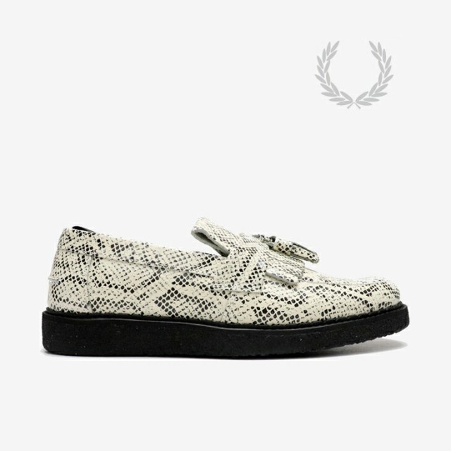 FRED PERRY｜Geoge Cox Embossed Tassel Loafer/ フレッドペリー/ジョージ コックス エンボス タッセル  ローファー/White #の通販はau PAY マーケット - GO ON - ローファー