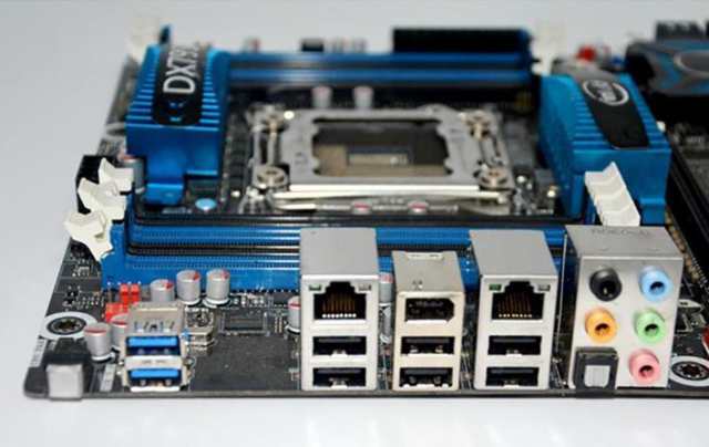 INTEL DX79SI X79 Support E5 I7 3960X LGA2011 Server Motherboard 中古