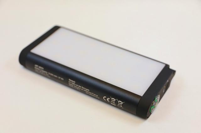 モバイルバッテリー LEDライト ソーラー充電器 10000mAh アウトドア キャンプ スポーツ 防災グッズ ソーラーチャージャー 大容量 USB Type-C 旅行 カラビナ付き 強力ライト_5
