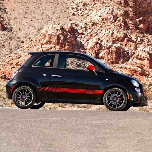 （ABARTH/アバルト）アバルト 500/595 サイドストライプ ステッカー 左右セット
