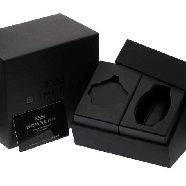 ボンバーグ BOMBERG BS45CHPBA.050-10.3 BOLT-68 デイト クロノグラフ クォーツ メンズ 未使用品 箱・保証書付き_881536_1