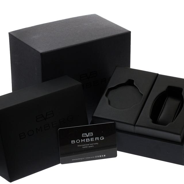 ボンバーグ BOMBERG BS45CHPGM.035.3 BOLT-68 カモフラージュ クロノグラフ デイト クォーツ メンズ 未使用品 箱・保証書付き_881524_1