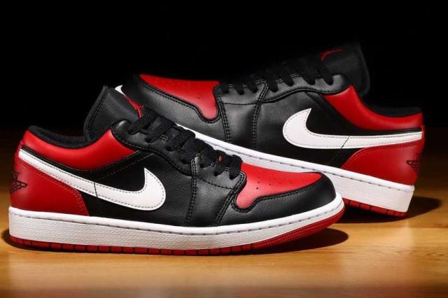 エアジョーダン1 ロー ブレッド Nike Air Jordan 1 Low Bred 正規品 全国送料無料