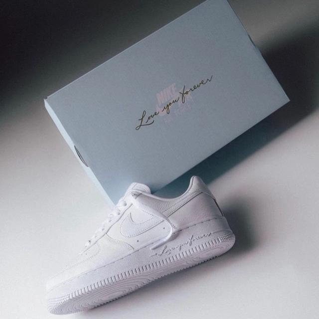 ドレイク ノクタ×ナイキ エアフォース1 ロー サーティファイド ラバー ボーイ ホワイト Drake NOCTA×Nike Air Force 1 Low Certified Lover Boy White_2