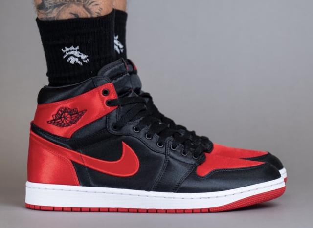 ナイキ ウィメンズ エアジョーダン1 レトロ ハイ OG サテンブレッド Nike WMNS Air Jordan 1 Retro High OG Satin Bred
