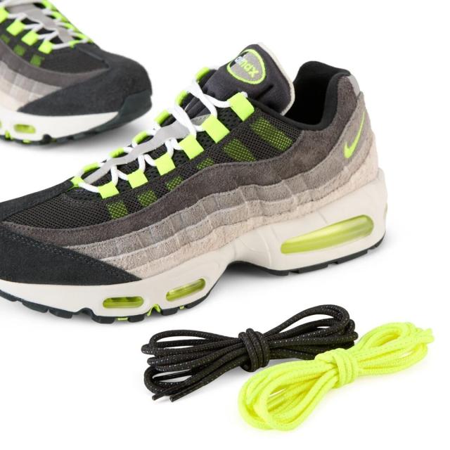 MoMA Design Store Exclusive Nike Air Max 95 OG Reverse Neon ナイキ