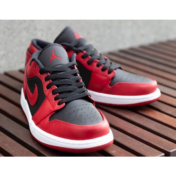 エアジョーダン1 ロー バーシティレッド NIKE AIR JORDAN 1 LOW