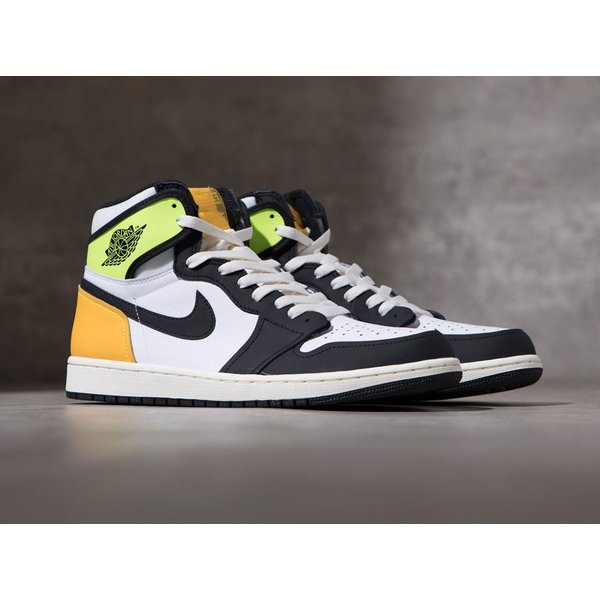 エアジョーダン1 ハイ OG ボルトゴールド NIKE AIR JORDAN 1 HIGH OG VOLT GOLD 正規品 全国送料無料_3