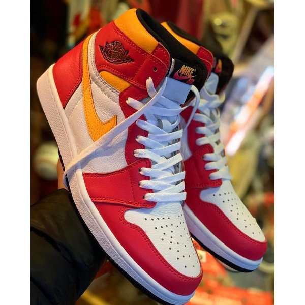 エアジョーダン1 ハイ OG ライトフュージョンレッド NIKE AIR JORDAN 1 HIGH OG LIGHT FUSION RED 正規品  全国送料無料の通販はau PAY マーケット - Victoria SNKRS au PAY マーケット店 | au PAY マーケット－通販サイト