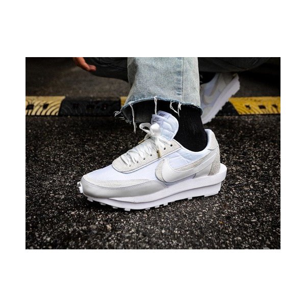 サカイ×ナイキ LD ワッフル sacai×NIKE LDV WAFFLE WHITE 正規品 送料込