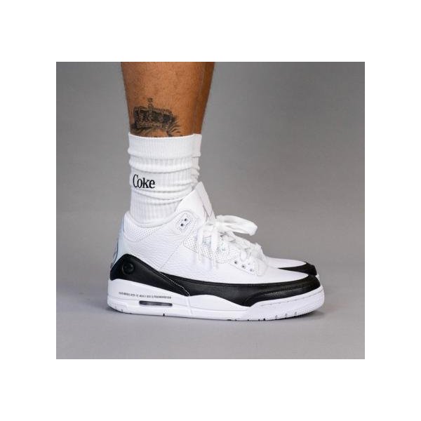 フラグメント×ナイキ エアジョーダン3 ホワイト FRAGMENT×NIKE