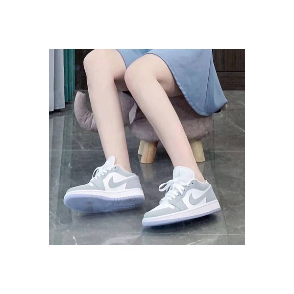 ウィメンズ エア ジョーダン1 ロー ウルフ グレー NIKE WMNS AIR
