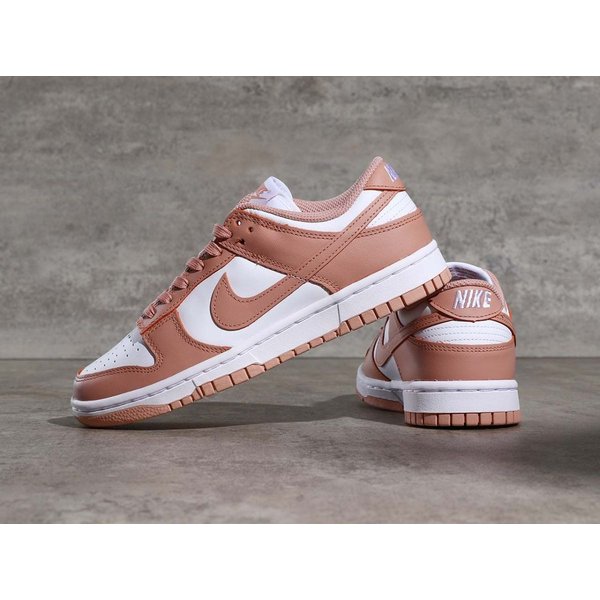 ナイキ ウィメンズ ダンク ロー ローズウィスパー ウィメンズ ダンク ロー ローズ ウィスパー Nike WMNS Dunk Low