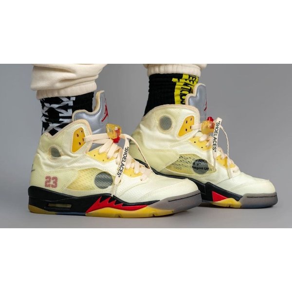 Nike Air Jordan 5 ×オフホワイト　セイル　美品 20201021011212-0.webp