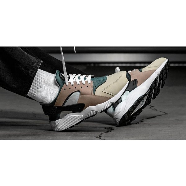 エア ハラチ エスケープ ビスク ストームグレー NIKE AIR HUARACHE ESCAPE BISQUE STORM GREY 正規品 全国送料無料 エア ハラチ エスケープ ビスク ストームグレー NIKE AIR HUARACHE