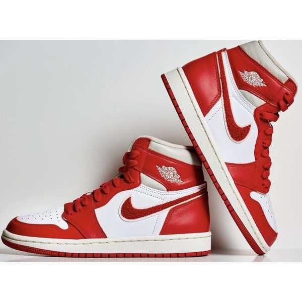 ウィメンズ エアジョーダン1 ハイ OG バーシティレッド Nike WMNS Air Jordan 1 High OG Varsity Red 正規品 全国送料無料