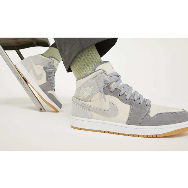 エアジョーダン1 ミッド ココナッツミルク Nike Air Jordan 1 Mid SE Coconut Milk 正規品 全国送料無料の通販は