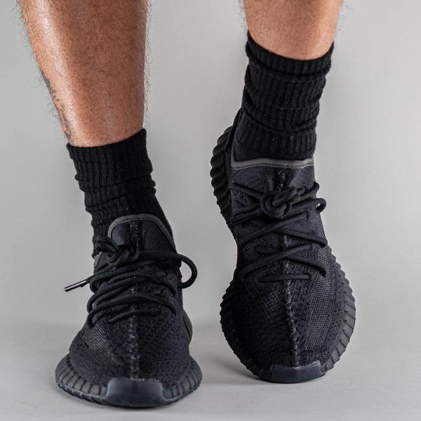 イージー ブースト 350 V2 オニキス adidas YEEZY Boost 350 V2 Onyx 