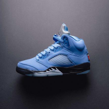 エアジョーダン5 レトロ SE ユニバーシティブルー Nike Air Jordan 5 Retro SE University Blue 正規品 全国送料無料