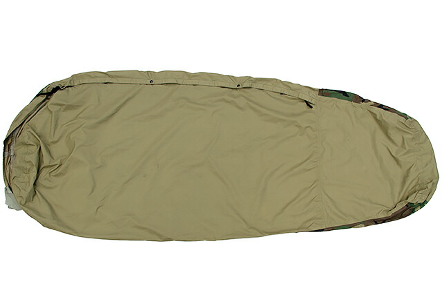 U.S.ARMY GORE-TEX SLEEPING BIVY COVER WOODLAND デッドストック スリーピングバッグ シュラフ 寝袋 カバー ゴアテックス ウッドランド カモ 迷彩 ミリタリー グリーン アメリカ軍 米軍 放出品 アウトドア