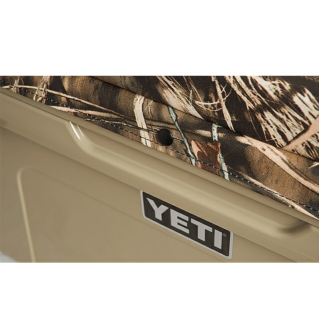 YETI COOLERS TUNDRA 45 SEAT CUSHION IN CAMO MAX 4 ct45max4 yeti イエティ クーラー ボックス シート クッション クーラーBOX キャンプ アウトドア カモ 迷彩 USA YETI COOLERS TUNDRA 45 SEAT CUSHION IN CAMO MAX 4 ct45max4 yeti