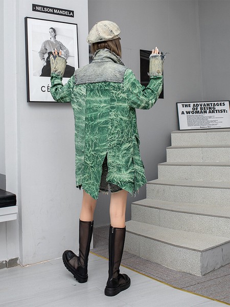 送料無料！送料込　原宿系・ストリート系！個性派　目立ち度MAX！インパクトありのダメージ加工デザイン デニム生地切替ジャケット アウター　トップス