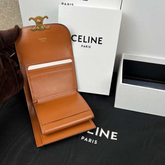 数量限定】celine セリーヌ 財布 新品 展示品 三つ折り ミニ スモール フラップ ウォレット トリオンフ ショルダー バッグ レザー  ブラの通販はau PAY マーケット - 2co2coshop | au PAY マーケット－通販サイト