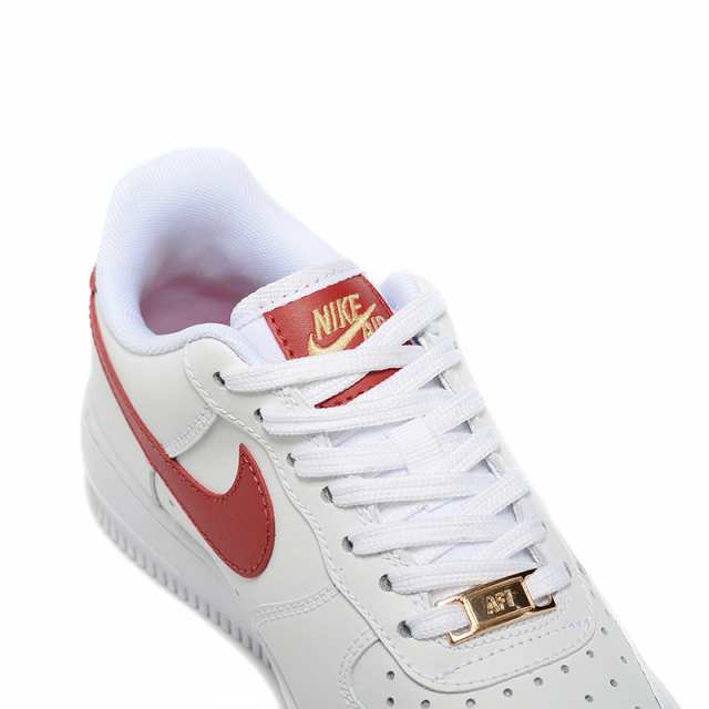 送料無料 ナイキ スニーカー レディース NIKE WMNS AIR FORCE 1 07 新品 LOW ESSENTIAL ホワイト レッド AF1  エアフォース 1 07 フォース｜au PAY マーケット