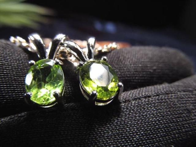 高品質 新品 タイチンルチル ゴールドルチル 透明感 針 最上級 キャッツアイ バイヤー厳選！】☆極上のキャッツアイ効果☆透明感抜群