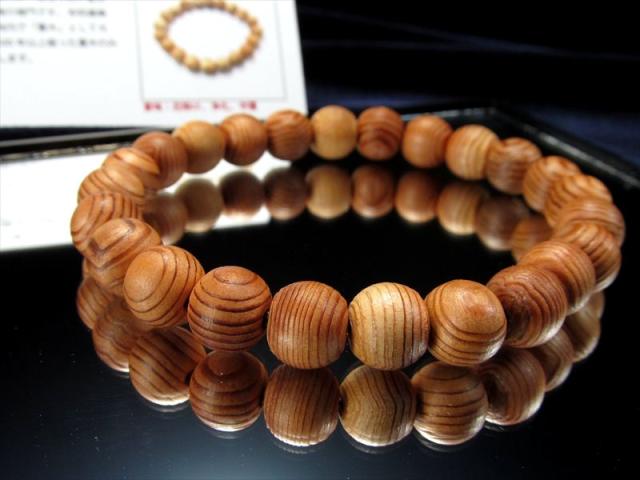 正規品 世界銘木協会 高野山壇上伽藍中門檜 ブレスレット 8.5mm-9mm×24珠前後 厄除け・浄化・先祖からの守護 弘法大師 空海 から紡がれる年輪 国産天然木使用 証明書付属 高野山産 sp_8