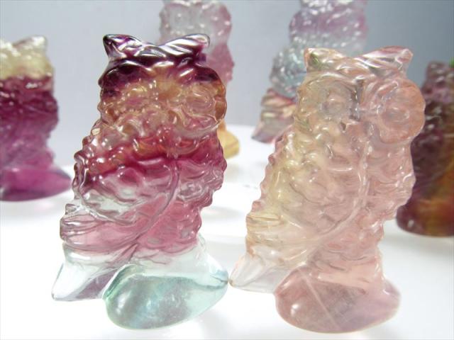 大人気のアニマルシリーズ マルチカラー フローライト フクロウ置物 1