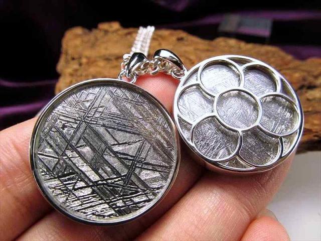 激安宣言 エッグ・オブ・ライフ 生命の卵 ギベオンペンダントトップ シルバーカラー 縦約27mm 1個売り SILVER925 メテオライト 隕石 ナミビア・ハルダブ州産 geki-met2F18_2