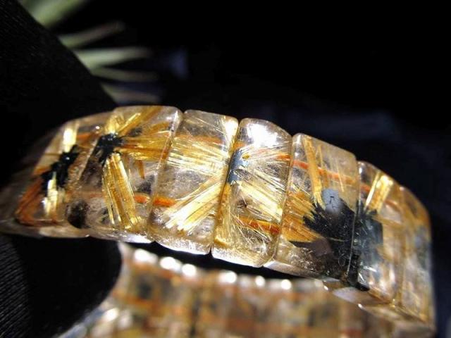 4A ゴールドタイチン ルチルクォーツ バングルブレスレット 幅15mm-15.5mm タイチンルチルクォーツ 母岩ヘマタイト コムローズ Comrose 大人気 天然石の通販は 51,040円