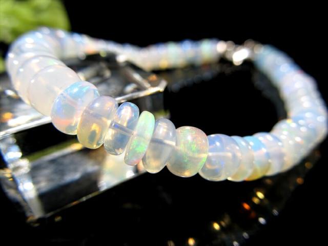 ハイクオリティ! プレシャスオパール(蛋白石) ボタン型ブレスレット つるんと丸ボタン型 留金具 Silver925 幅約6mm 幸運を呼び込む エチオピア産の通販は 15,510円