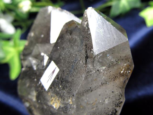 【奇跡の一石！太古の聖水】ヒマラヤ産ウォーターインクォーツ(水入り水晶) 原石 太古の水入り 水入り 水晶 原石 最大幅54mm 重さ112g 強力な