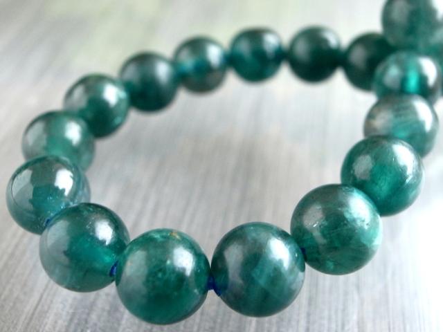 世界の希少石10傑の1つ！グランディディエライト 天然石ブレスレット