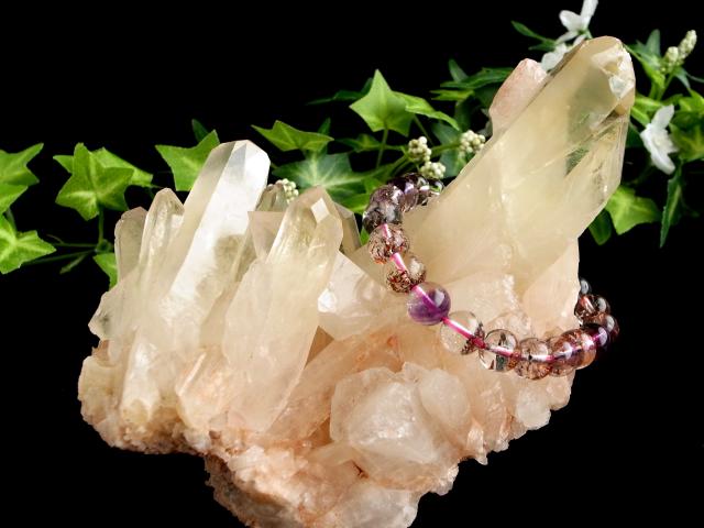 天然石　アレキサンドライト アレキサンドライト原石 20.9ct（4.2g）カラーチェンジ 天上の