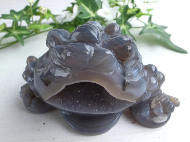 福運をもたらす笑顔の石 笑口メノウ 銭蛙 彫刻置物 最大幅125mm 福運をもたらす笑顔の石 笑口メノウ 銭蛙 彫刻置物 最大幅125mm
